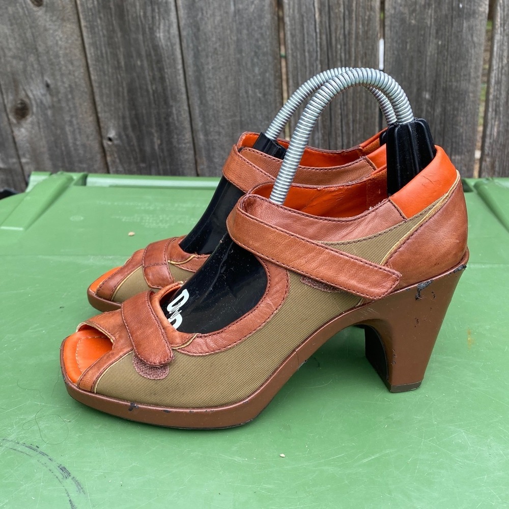 Vintage Via Spiga Peep Toe Heels Brown Orange Canvas‎ Leather Straps Wedge  6.5